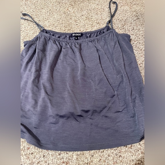 Chic Silky Grey Crop Top - Tildon Brand from Nordstrom Small - Picture 2 of 4